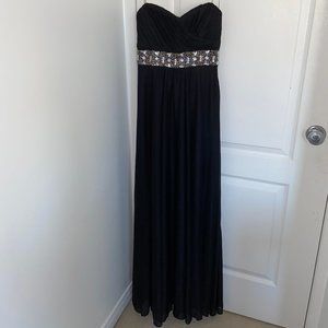 Strapless black long prom dress
